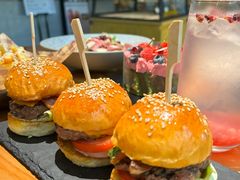 -三勾JJJ Burger&Coffee(梅溪湖店)