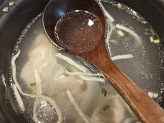 -馋三尺蟹粉小笼(人民广场店)