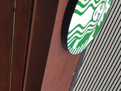 -星巴克(广州南站A18检票口楼上)