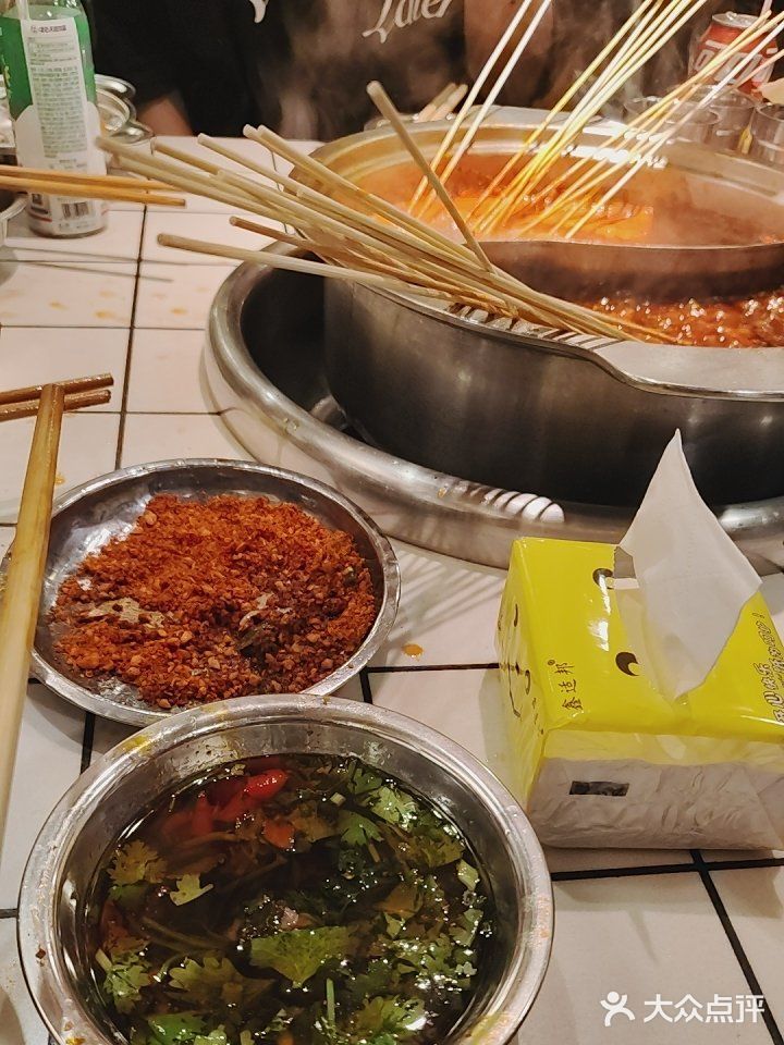 晚餐吃串串 好吃爆了