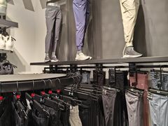 -UNDER ARMOUR(新燕莎奥莱店)