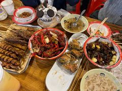 -冶建镜子·老南昌大排档·江西虾王(总店)