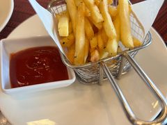 -WOLFGANG PUCK KITCHEN & BAR(迪士尼小镇店)