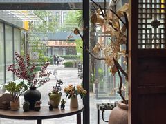 -泉畔人家·老济南经典鲁菜(大明湖店)
