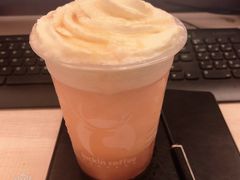 樂岛桃桃冰-瑞幸咖啡(凤凰海负一楼美食街店)