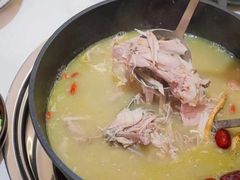 -汤宴·参须肚包鸡(南京路店)