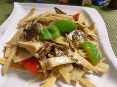 -天天向上素食餐厅(五台山店)