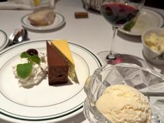 -Wolfgang’s Steakhouse 沃夫冈牛排馆(上海白玉兰广场店)