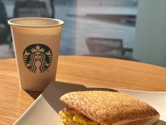 -星巴克(成都天府水街店)