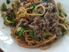 湿炒牛河-华威达牛庄(黄埔大道西店)