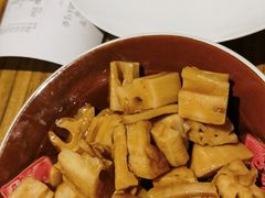 -泉畔人家·老济南经典鲁菜(大明湖店)