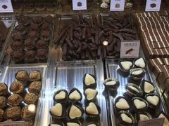 -VENCHI 闻绮(北京国贸商城店)