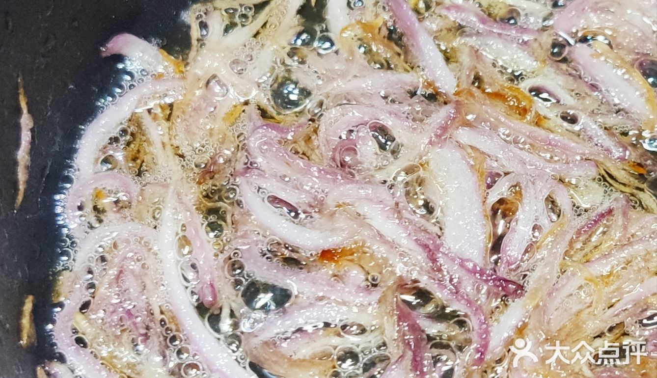 新手卤肉饭制作攻略：4步上手，连吃3碗！