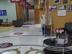 -雅悦齿科(顾村公园店)