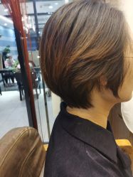 -首脑美发沙龙