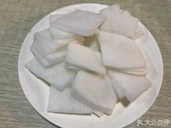 萝卜-洞庭洲·防空洞火锅·烧烤·铜锅涮肉(新百广场店)