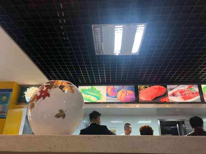 汉宫茶餐厅(福山路店)-"早上看这家店生意很好,正好也没有吃早饭,.