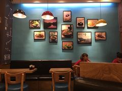大堂-桂在香知桂林米粉(红博中央公园店)