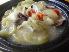 -东方之猪四更烤乳猪(金垦总店)