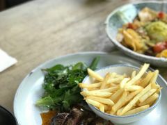 -植物园哈利亚餐厅