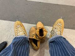 -冰纷万象滑冰场(深圳万象城店)