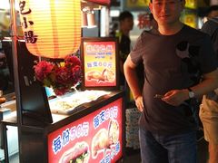 -六合夜市