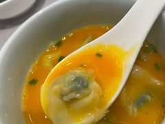 蟹粉小馄饨-新光酒家·河豚·海鲜·蟹料理(浦东店)