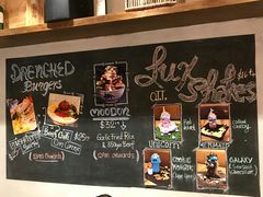 -Benjamin Browns Bistro & Bakery