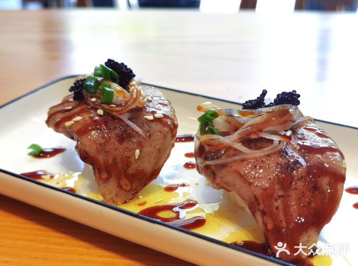 樟葶谷寿司(椒江店)炙烤鹅肝握图片