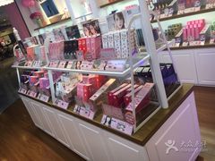 -4inlook美目美佳隐形眼镜店(大悦城店)