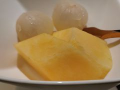 -余欢领鲜火锅(新街口店)