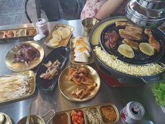 -胡悦里韩式烤肉(芝罘万达广场店)