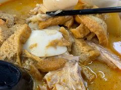 -亚王咖喱鸡米粉面