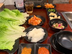 -肉甲韩国木炭烤肉(新壹街1店)