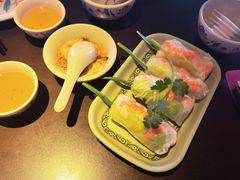 -大头虾越式风味餐厅(光明广场店)