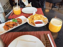 甜辣鸡翅佐以辣蒜汁-WOLFGANG PUCK KITCHEN & BAR(迪士尼小镇店)