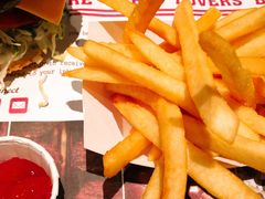 -The Habit Burger Grill 哈比特汉堡(复兴soho店)