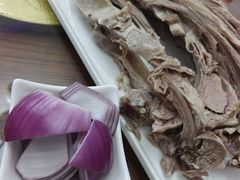 -伊源鼎盛餐饮服务有限公司