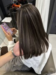 -U·NI SALON 造型