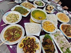-马克西姆俄罗斯餐厅(通亚街店)