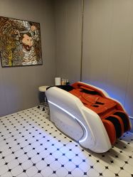 -老男孩男士理容馆·理发·烫染·修面