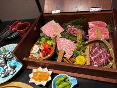 -山川小町·极番烧肉(新地假日广场店)