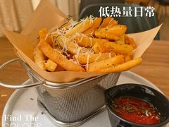 -Mark&Mars Restaurant