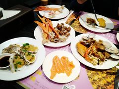 -四海一家自助餐(益田假日广场店)