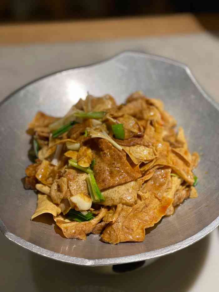 小菜园新徽菜(上海宝山万达店)-"菜品种类蛮多,吃饭点菜必点茄子.