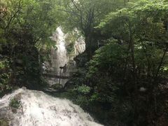 -藏龙百瀑风景区