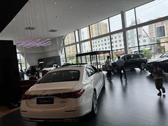 -奔驰北京鹏龙星徽(西大望路店)