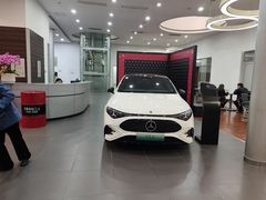 -杭州中升之星奔驰4S店(滨江店)