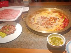 -小天鹅火锅·一线江景洪鼎旗舰店(洪崖洞店)