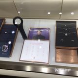 装的非常精致 简洁 接待的工作人员都挺耐心 细致的